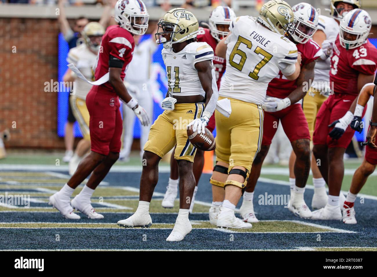 Atlanta, Georgia. 9th Sep, 2023. Georgia Tech's Jamal Haynes (11) scores on this run during the NCAA football game featuring the Georgia Tech Yellow Jackets and the South Carolina State Bulldogs, played at Bobby Dodd Stadium on the campus of Georgia Tech in Atlanta, Georgia. Cecil Copeland/CSM(Credit Image: © Cecil Copeland/Cal Sport Media). Credit: csm/Alamy Live News Stock Photo