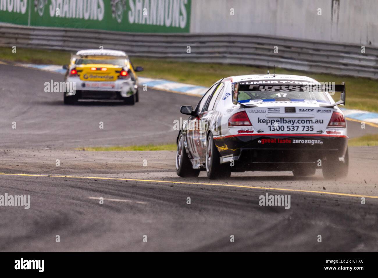Sandown Park, Australia. 10 September, 2023. Jason Foley runs wide heading out of Turn 6 and has to use the concrete apron to get back on track. Credit: James Forrester/Alamy Live News Stock Photo