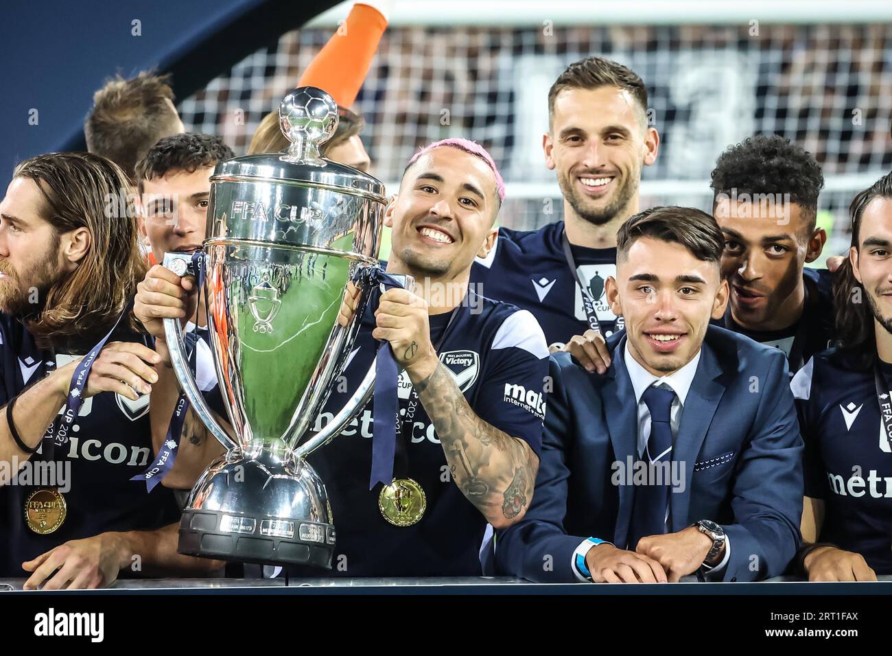 MELBOURNE, AUSTRALIA, FEBRUARY 05: Melbourne Victory and Jason Davidson celebrate winning after the 2021 FFA Cup Final match between Melbourne Stock Photo