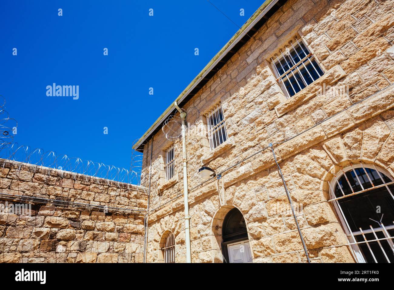 BEECHWORTH, AUSTRALIA, DECEMBER 30, 2021: Historic Beechworth Gaol and its courtyard on a hot summer's day in Victoria, Australia Stock Photo