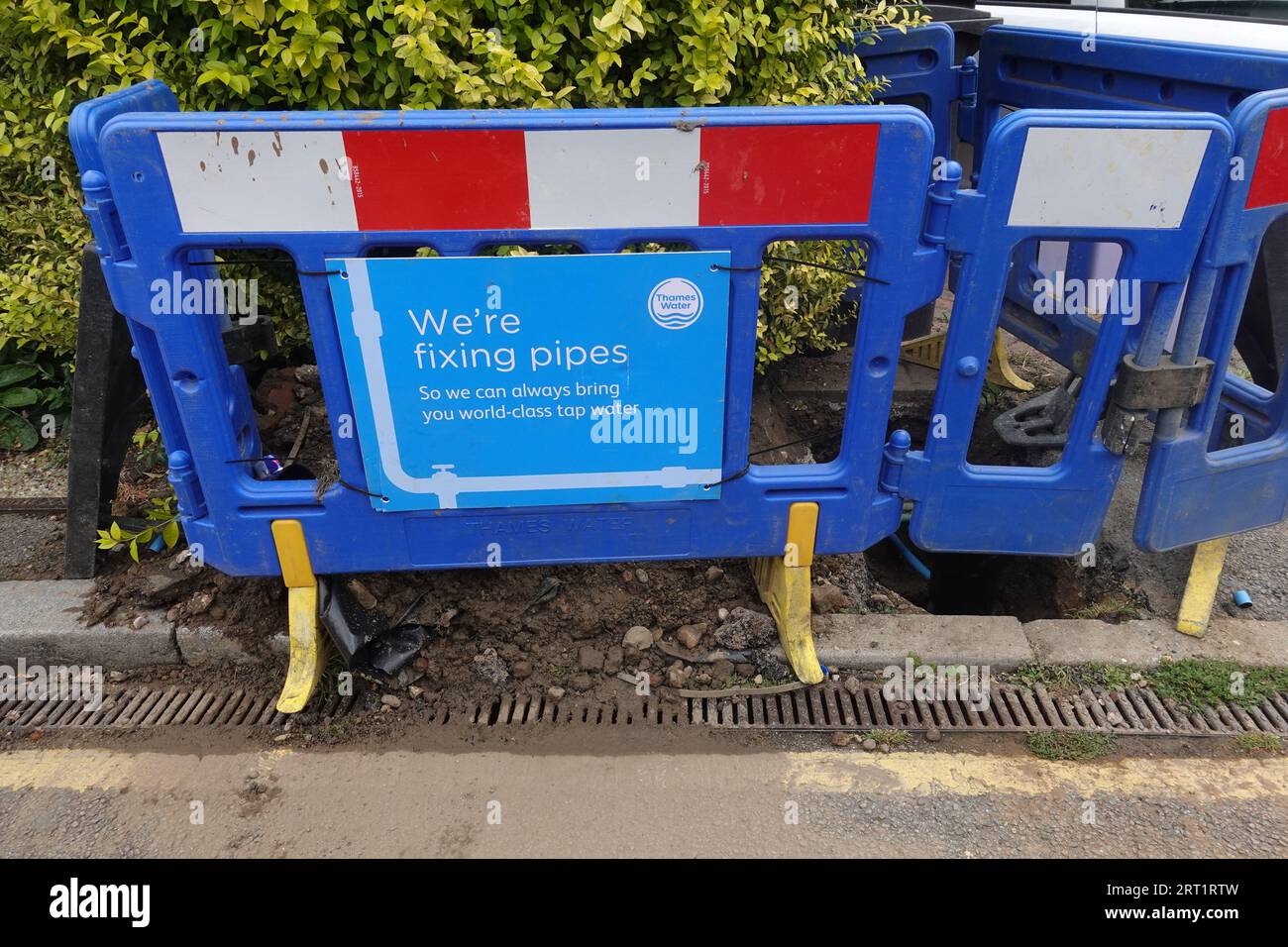 Thames Water fixing pipes roadwork signs 2023 Stock Photo Alamy