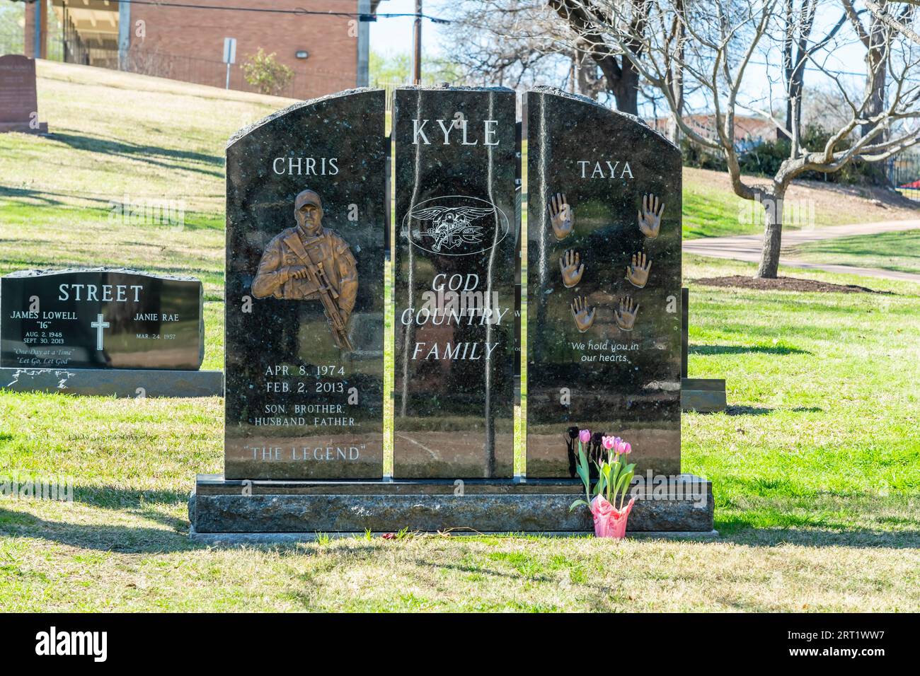 Burial site of Chris Kyle at Texas State Cemetery in Austin, Texas ...