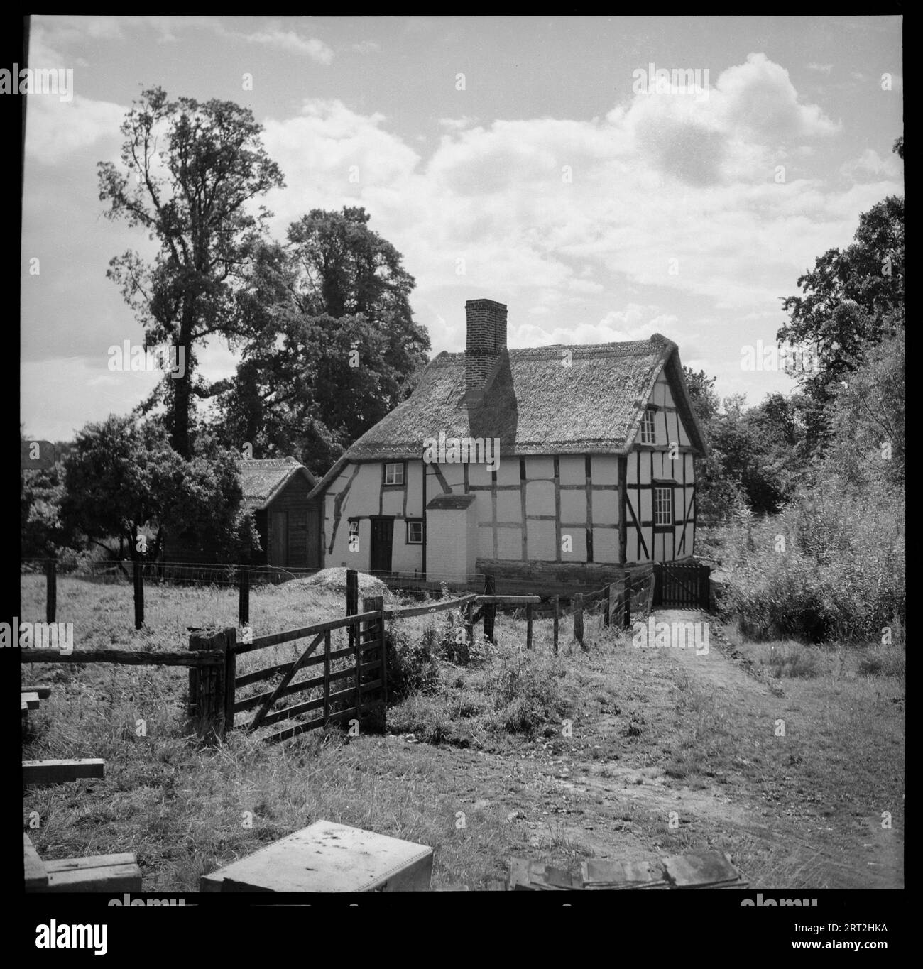 Artist's Cottage, Trotshill, Warndon, Worcester, Worcestershire, 1939-1940. An exterior view from the north-west of Artists Cottage later named Mabs Cottage, showing the cottage after restoration. This timber framed house was restored by the artist (Florence) Elsie Matley Moore (1900-1985). A Country Life article written by her and dating from February 8th 1941 describes the house in November 1938 as &quot;certainly in a very bad state&quot;. The restoration was completed by 1940. Stock Photo