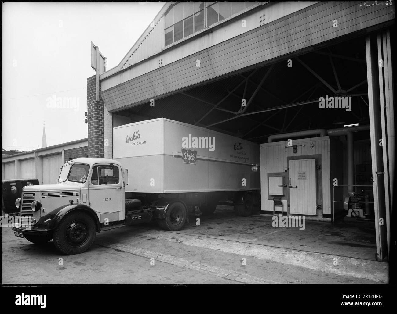 1950s scammell truck Black and White Stock Photos & Images Alamy