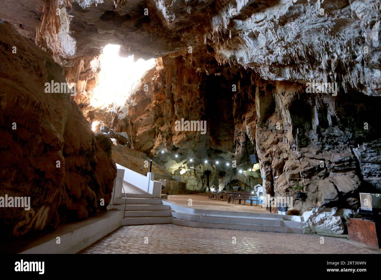 ituacu, bahia, brazil - august 24, 2023: view of the Mangabeira cave in the town of Ituacu in the Chapada Diamantina Stock Photo
