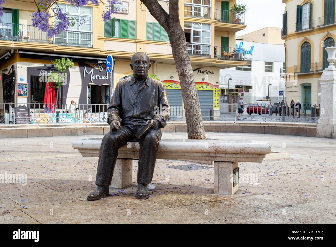 Malaga, Spain, May 24, 2019: Bronze statue of famous painter and sculptor Pablo Picasso. It was made by Francisco Lopez Hernandez and was inaugurated Stock Photo