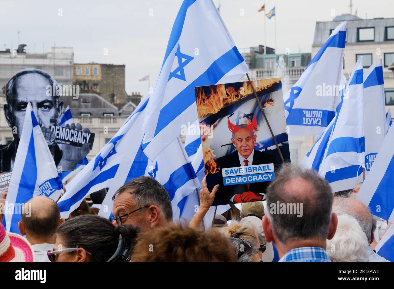 Trafalgar Square, London, UK. 10th Sept 2023.  Protest rally in Trafalgar Square against judicial reform in Israel. Credit: Matthew Chattle/Alamy Live News Stock Photo