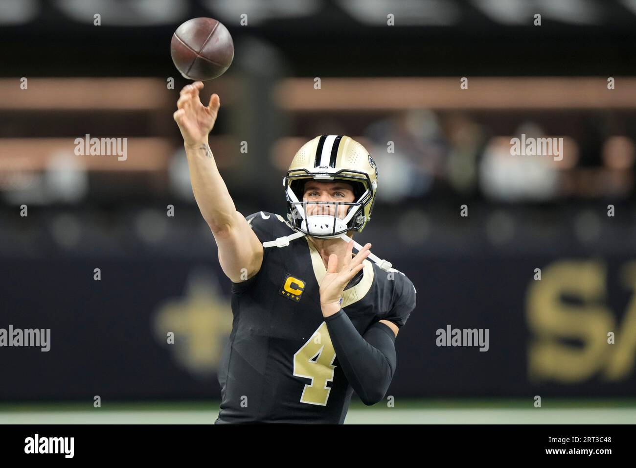 New Orleans Saints quarterback Derek Carr (4) throws a pass against the  Tennessee Titans in the