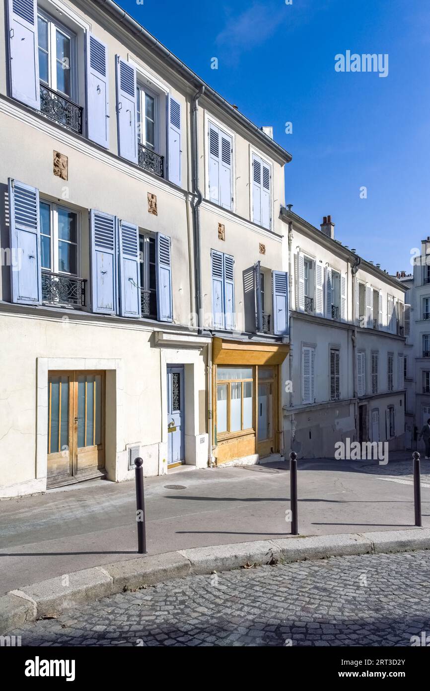 Paris, small houses and street, typical buildings in Montmartre Stock Photo