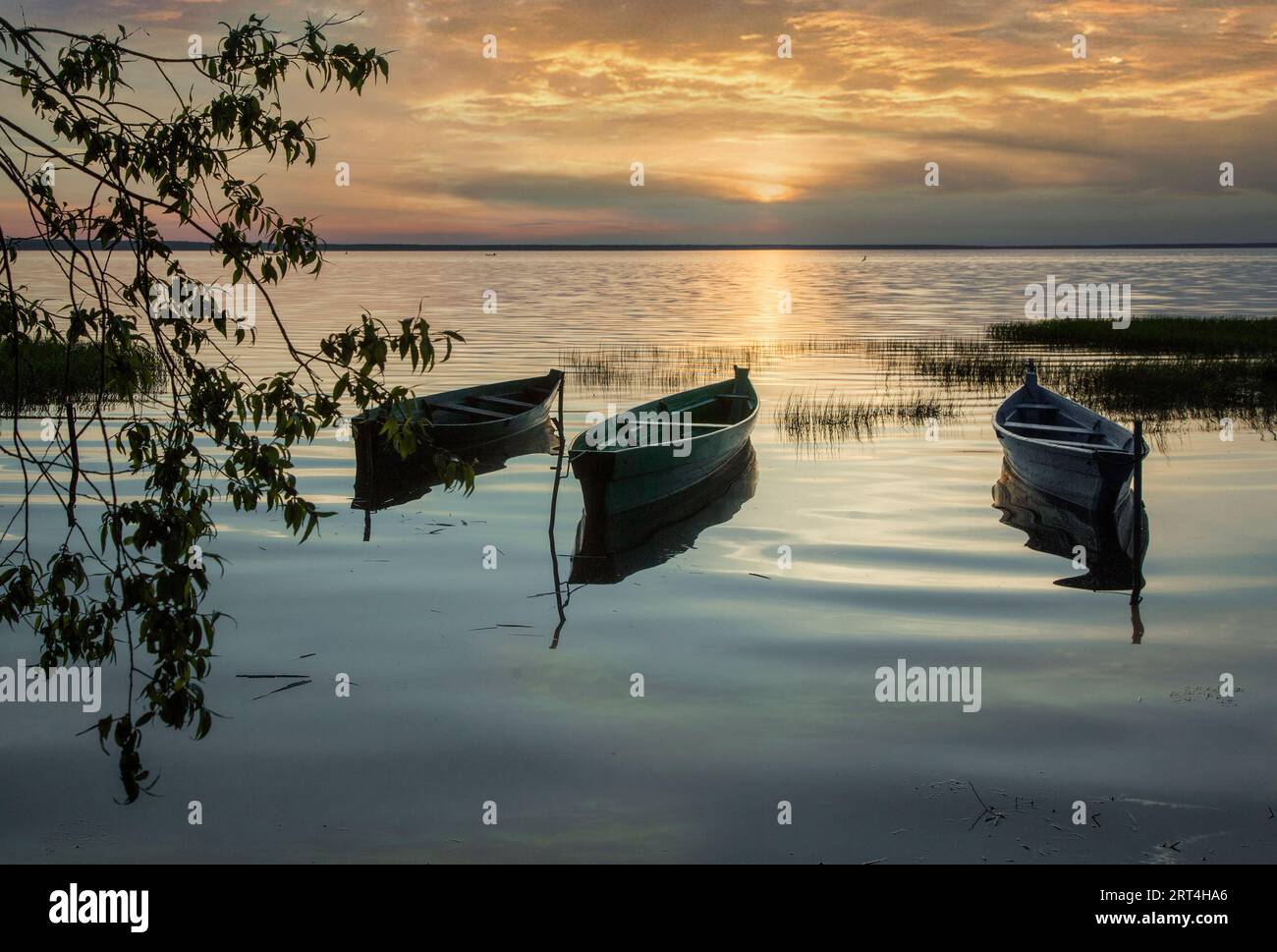 Sunsets and sunrises symbolize a new beginning in our life, and the sky