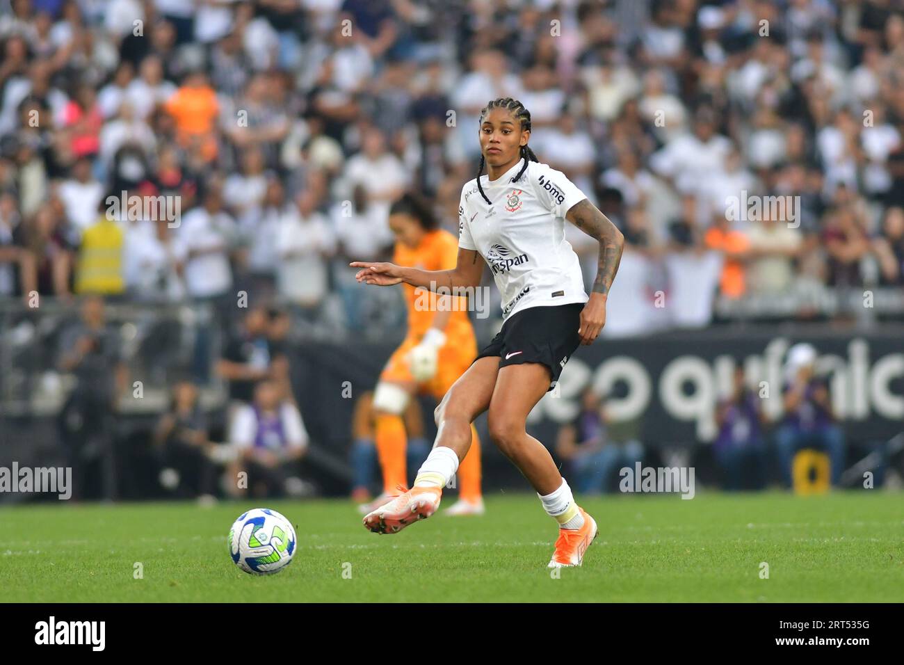 SAO PAULO BRAZIL SEPTEMBER 10 Tarciane Of Corinthians Passes The sao-paulo-brazil-september-10-tarciane-of-corinthians-passes-the