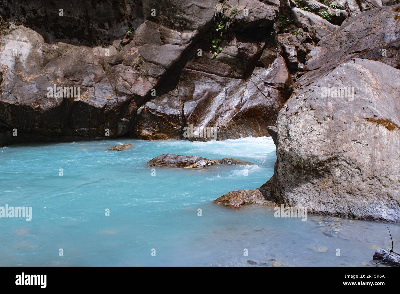 Current flows hi-res stock photography and images - Alamy