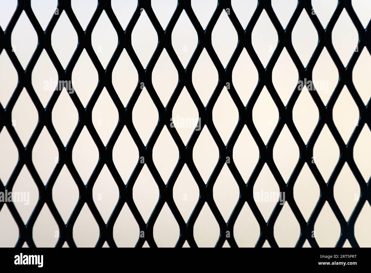 Metal grill texture hi-res stock photography and images - Alamy