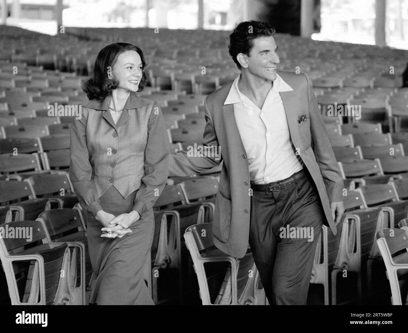 BRADLEY COOPER and CAREY MULLIGAN in MAESTRO (2023), directed by