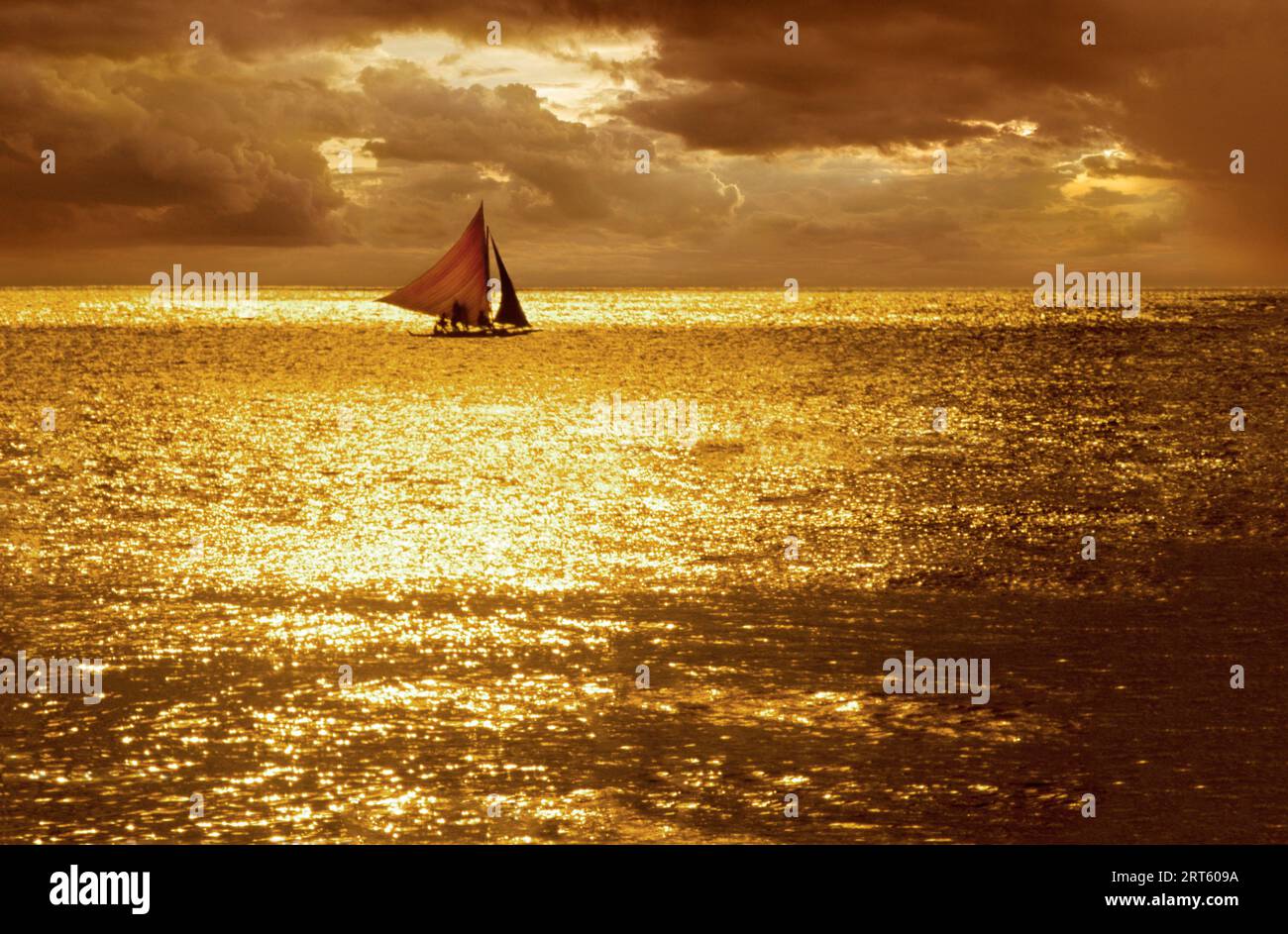 Boracay island outrigger hi-res stock photography and images - Alamy