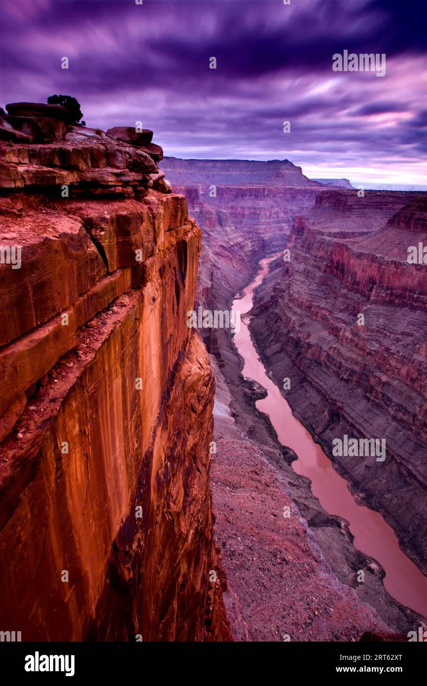 The Grand Canyon taken from the North Rim at Toroweap Overlook, 3000