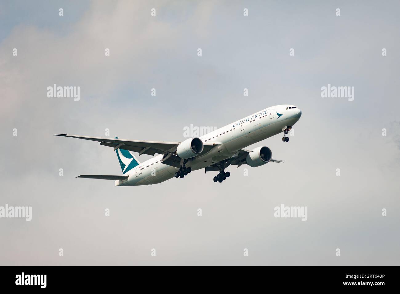 15.07.2023, Singapore, Republic of Singapore, Asia - Cathay Pacific ...