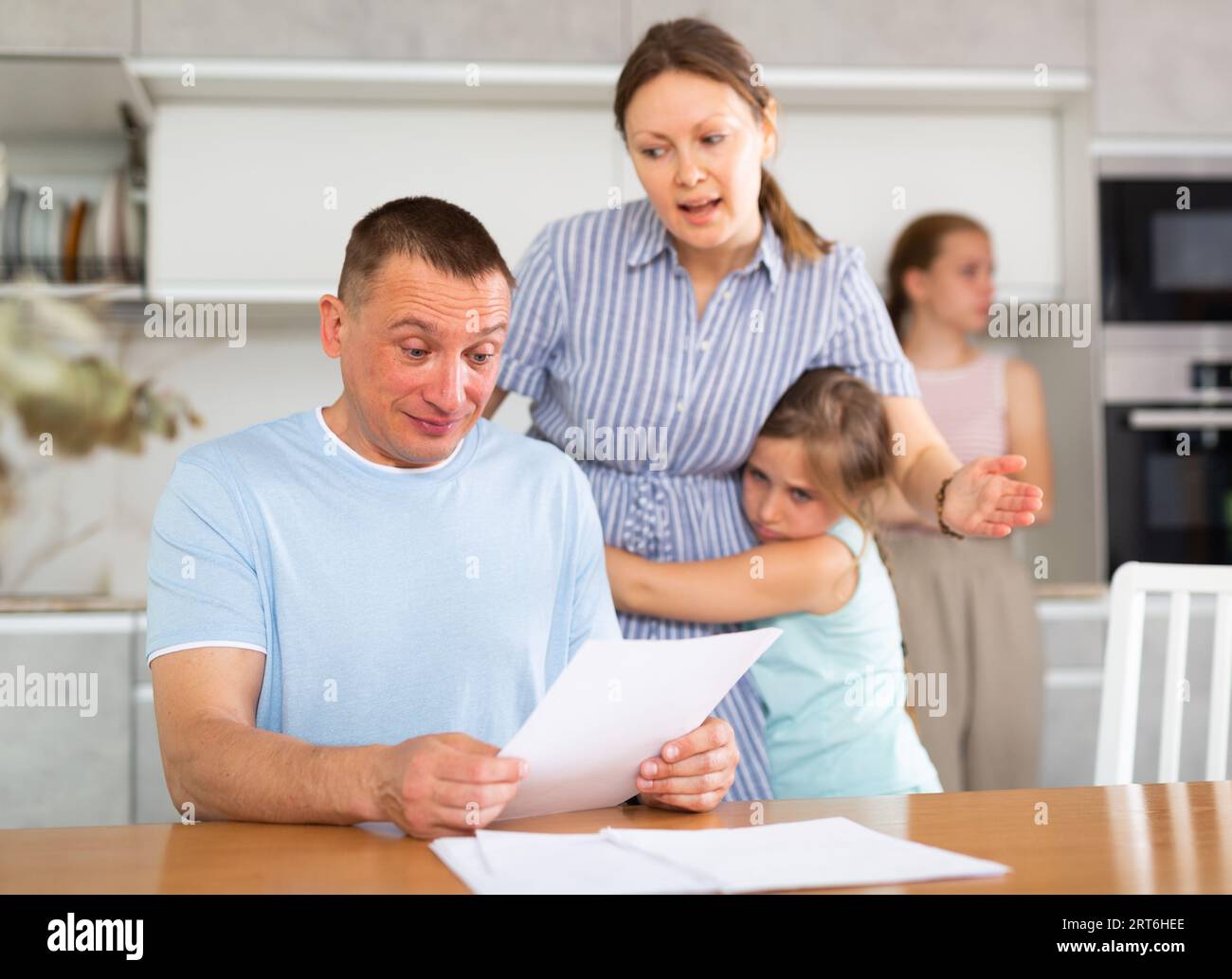 Man reading letter angry hires stock photography and images Alamy