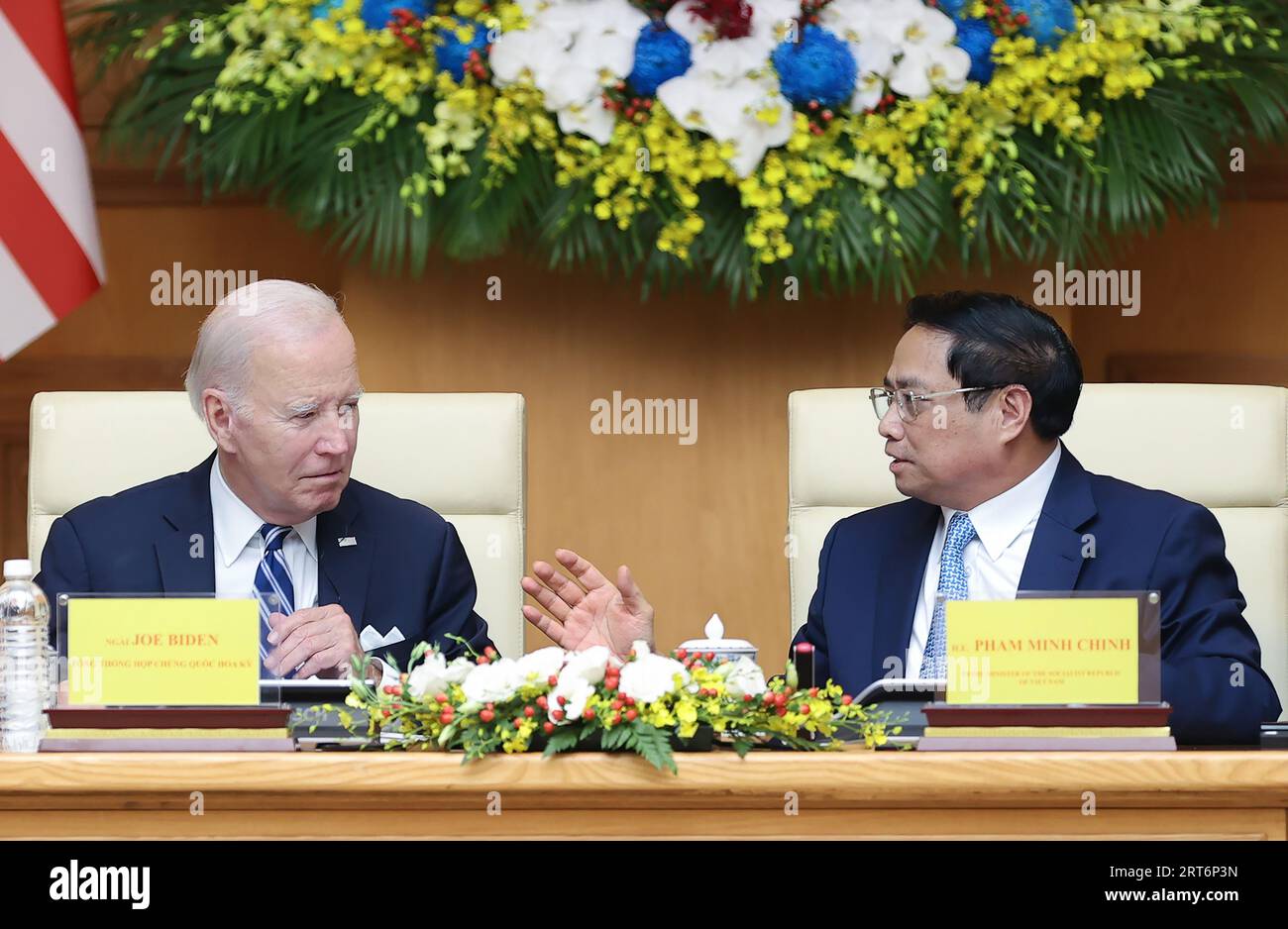 Hanoi, Vietnam. 11th Sep, 2023. US President Joe Biden (L), and Vietnam's Prime Minister Pham Minh Chinh meet with CEOs from both sides at the Government Office in Hanoi, Vietnam on September 11, 2023. President Joe Biden led a delegation of US tech executives in talks with Vietnamese business leaders on Monday, as Washington and Hanoi sought to deepen cooperation amid shared concerns about China's rise. Photo by Vietnam Government Portal (VGP)/ Nhat Bac/ Credit: UPI/Alamy Live News Stock Photo