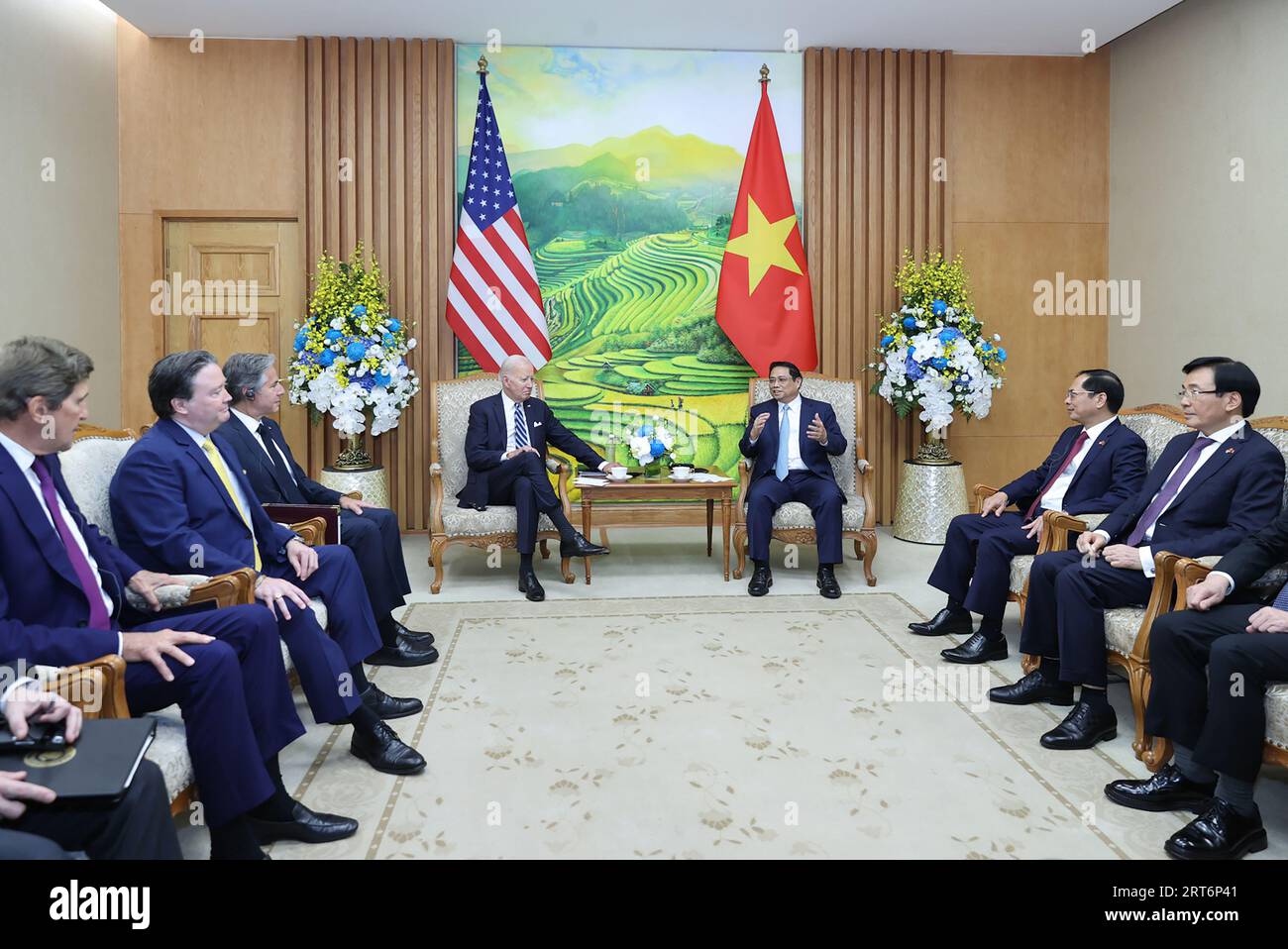 Hanoi, Vietnam. 11th Sep, 2023. US President Joe Biden (C-L) meets with Vietnam's Prime Minister Pham Minh Chinh (C-R) at the Government Office in Hanoi, Vietnam on September 11, 2023. President Joe Biden led a delegation of US tech executives in talks with Vietnamese business leaders on Monday, as Washington and Hanoi sought to deepen cooperation amid shared concerns about China's rise. Photo by Vietnam Government Portal (VGP)/ Nhat Bac/ Credit: UPI/Alamy Live News Stock Photo