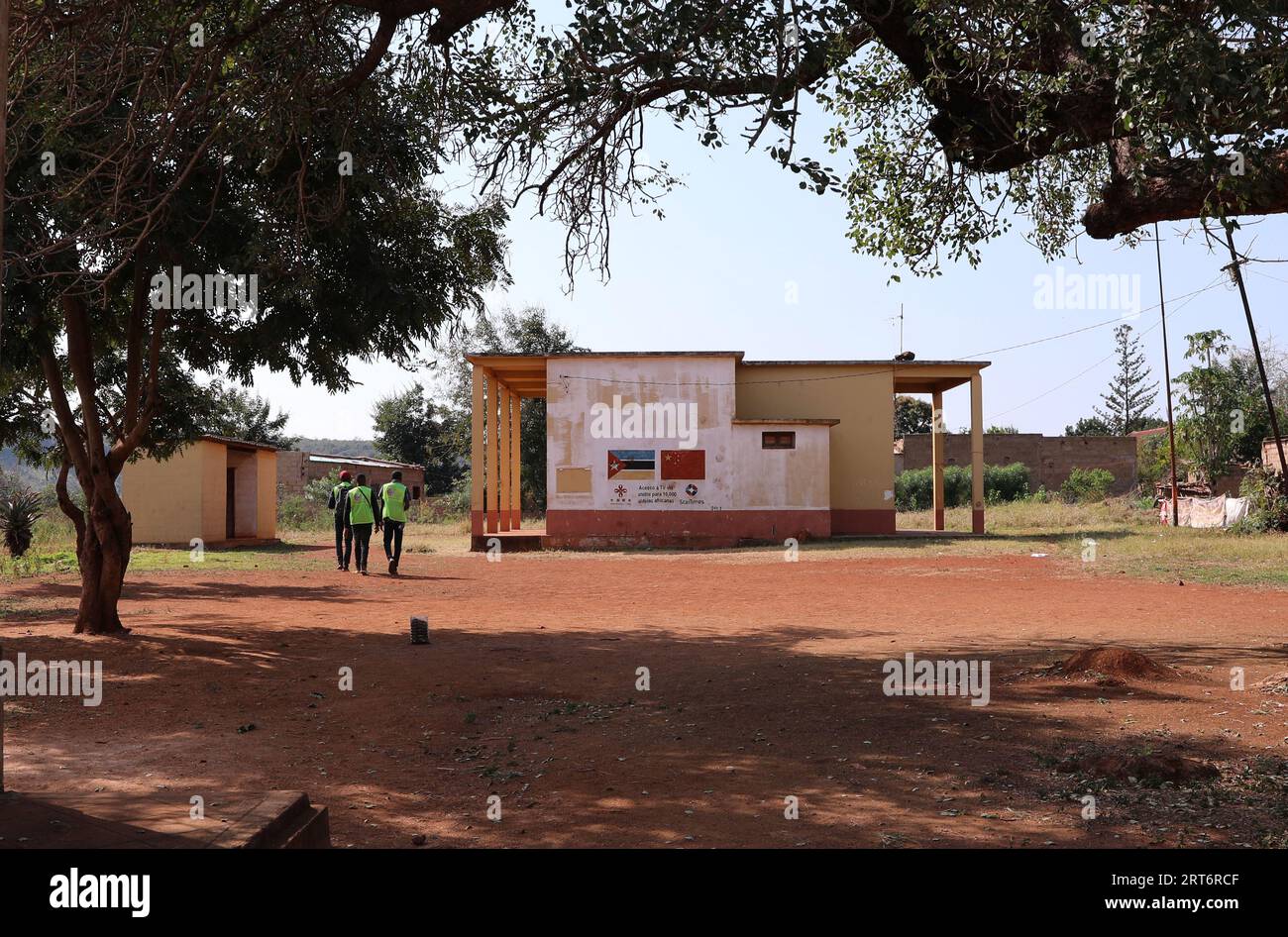 (230911) -- MAPUTO, Sept. 11, 2023 (Xinhua) -- Nunes Guardagea and his colleagues go to check Chinese-aided satellite television devices at Goba Village, Maputo Province, Mozambique, July 26, 2023. Government of Mozambique announced in May 2020 the completion of a project to bring digital satellite television signal to 1,000 villages in the country, which has benefited over 20,000 families.   The project, covering all the ten provinces and the capital city of Mozambique, was co-funded by China and implemented by the Chinese electronics and media company StarTimes. It trained work force particu Stock Photo