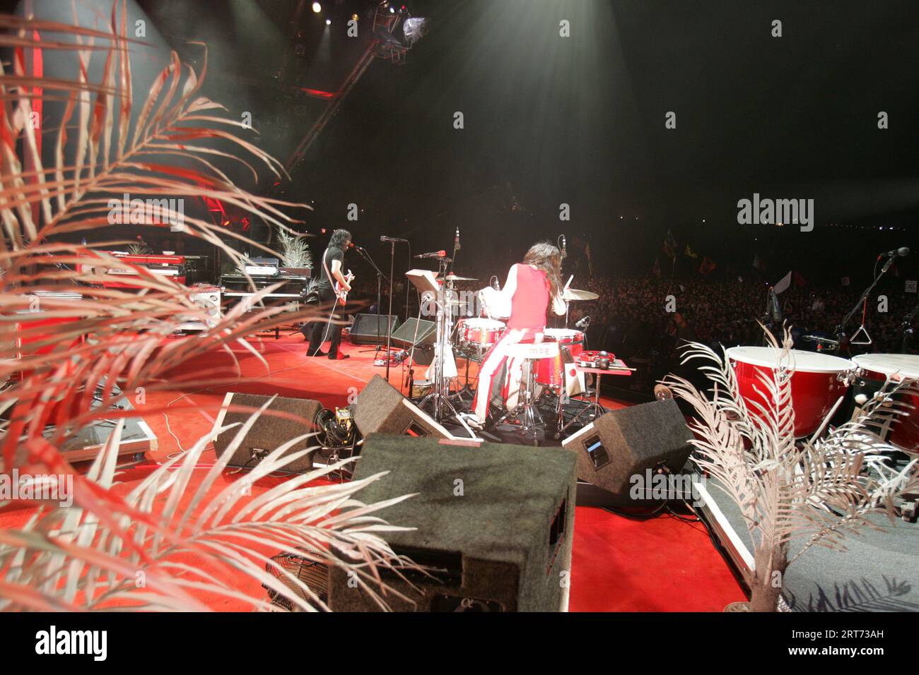 The White Stripes performing at Glastonbury Festival 2005 Stock Photo