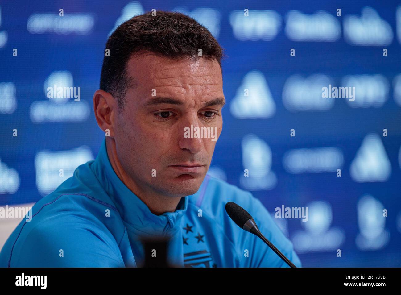 Lionel Scaloni press conference Stock Photo