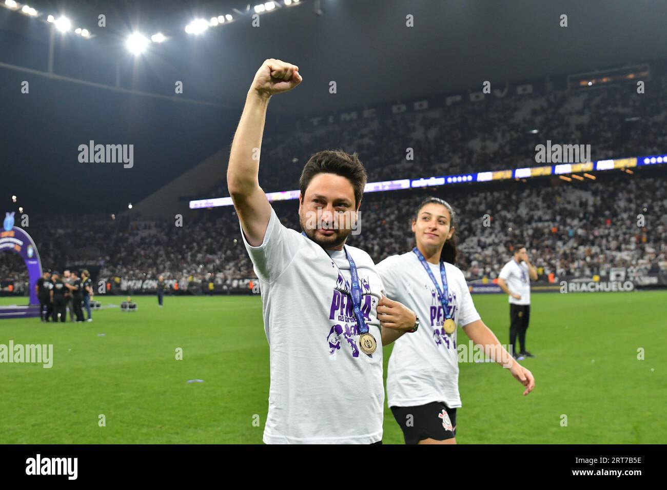 SAO PAULO, BRAZIL - SEPTEMBER 10: Coach Arthur Elias of Corinthians celebrates after a match between Corinthians and Ferroviaria as part of final of Brazilian League Serie A at Neo Química Arena on September 10, 2023 in São Paulo, Brazil. (Photo by Leandro Bernardes/PxImages/Sipa USA) Credit: Sipa USA/Alamy Live News Stock Photo