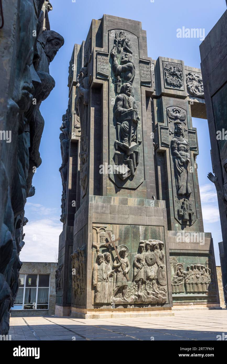The Chronicle of is a monument visible from afar on Mount