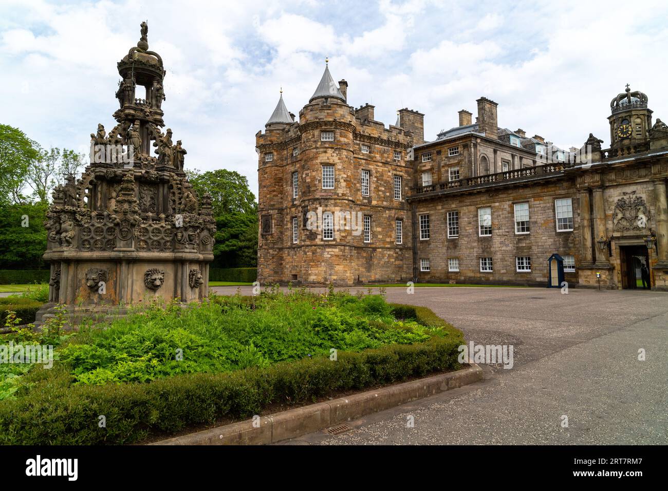 Palace of Holyrood House, Edinburgh, Scotland Stock Photo Alamy