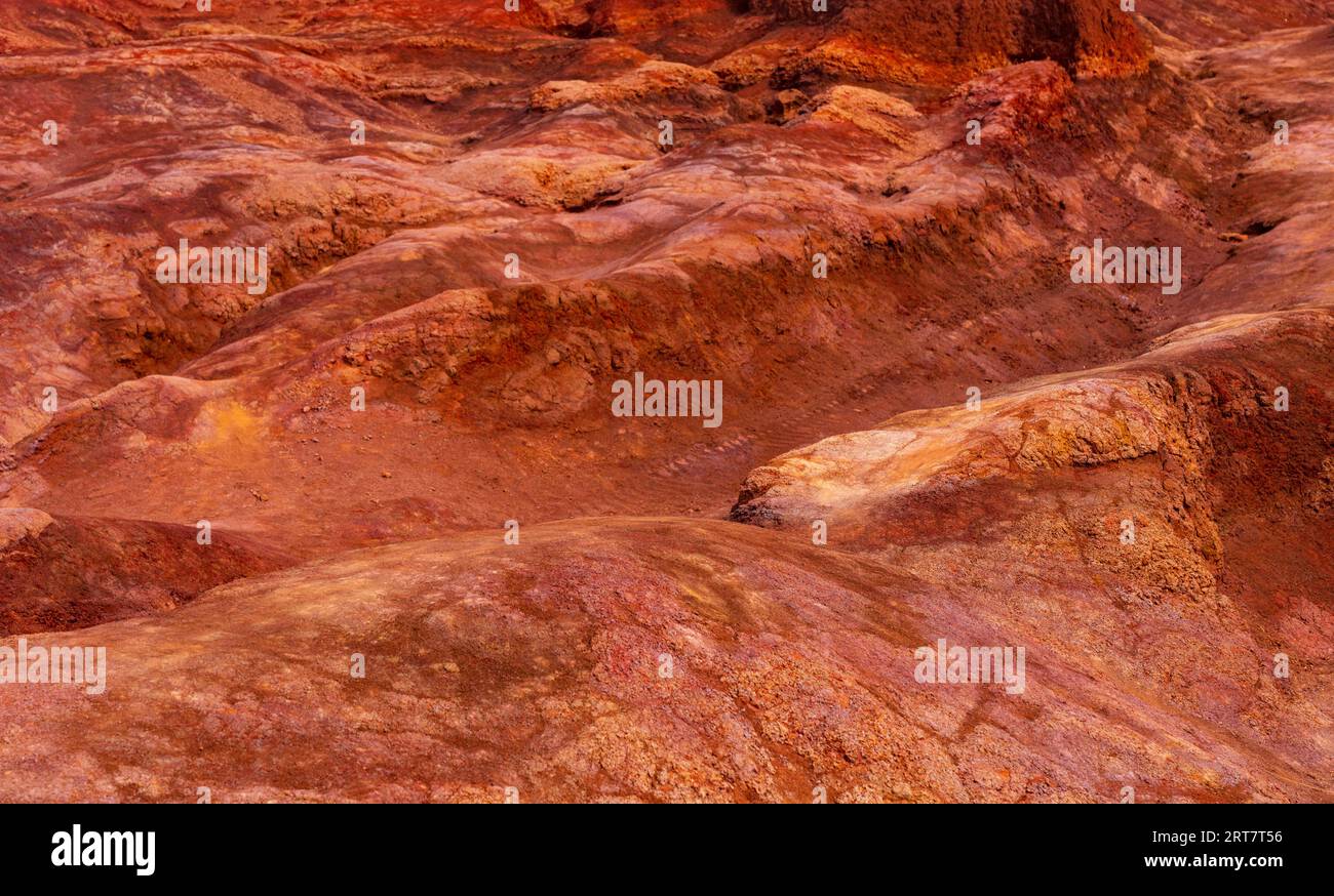 Iron oxide rock hi-res stock photography and images - Alamy