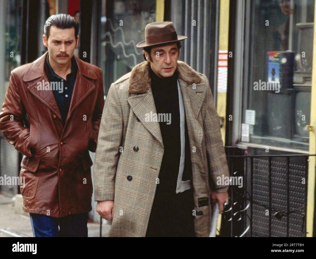 Johnny Depp, Al Pacino, 'Donnie Brasco' (1997). Photo credit: Tri Star (File Reference # 34580-152THA) Stock Photo