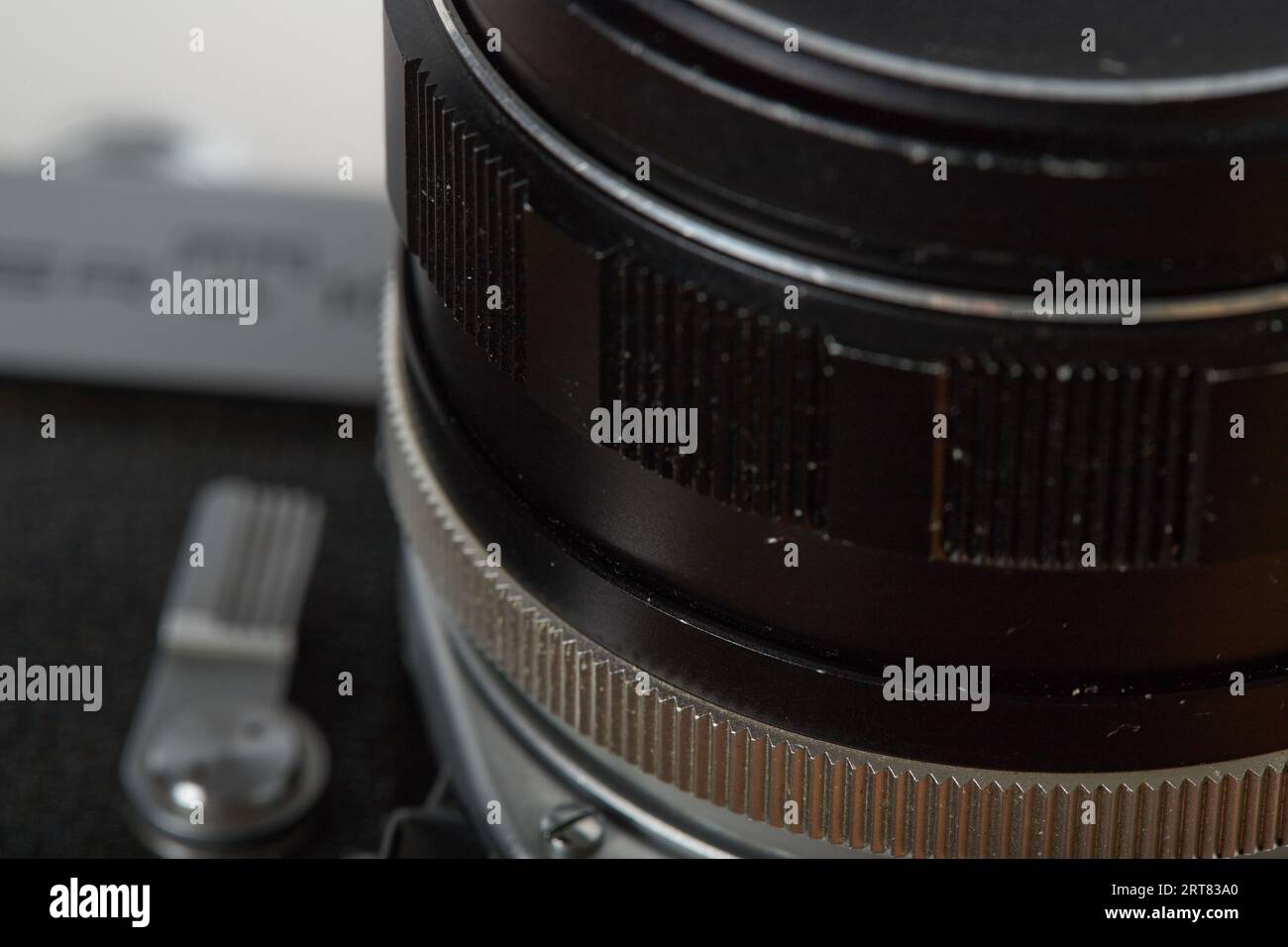 Minolta SLR 35mm film camera of yesteryear Stock Photo Alamy