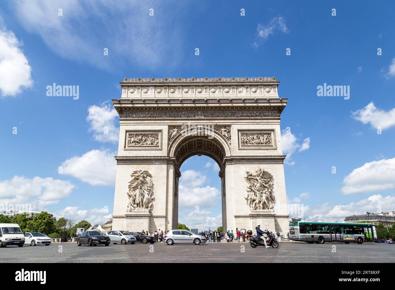 Paris/France - September 10, 2019 : Asian tourist girl with a Louis Vuitton  shopping bag on Champs-Elysees avenue Stock Photo - Alamy