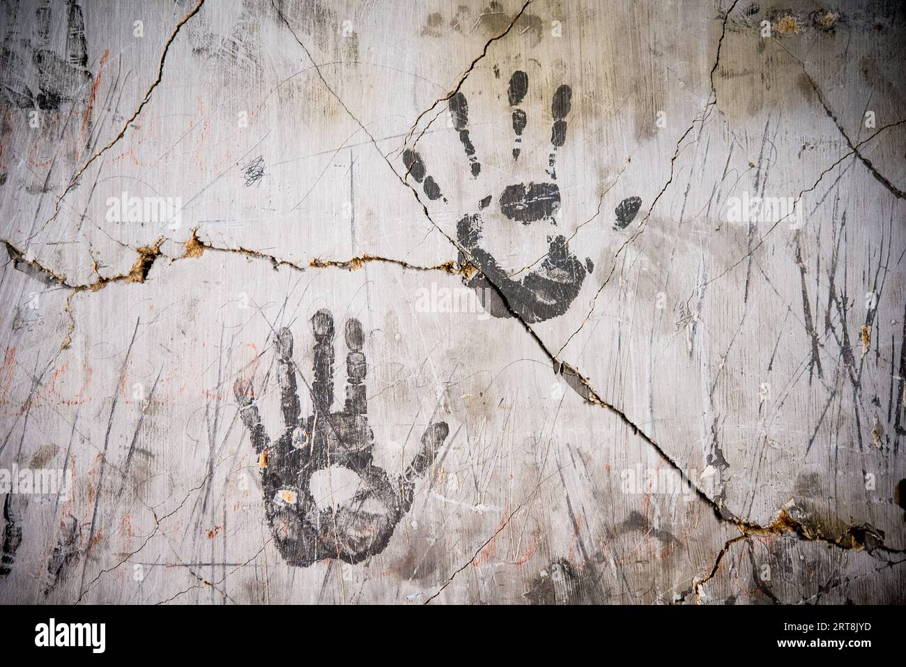 Handprints wall hi-res stock photography and images - Alamy