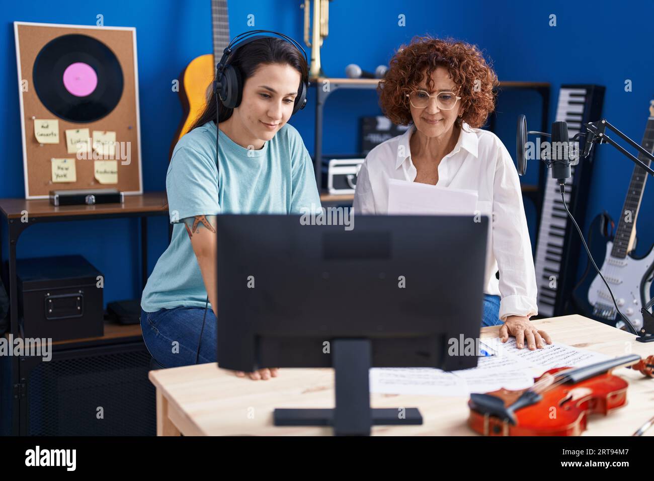 Women composers hi-res stock photography and images - Alamy