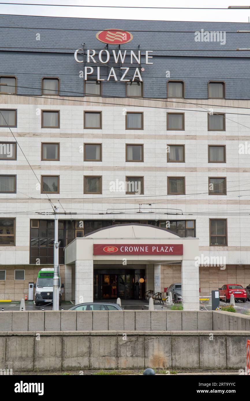 Crowne plaza logo hires stock photography and images Alamy