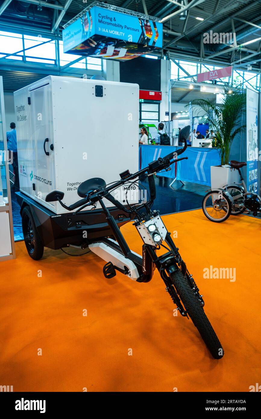 electric delivery tricycle