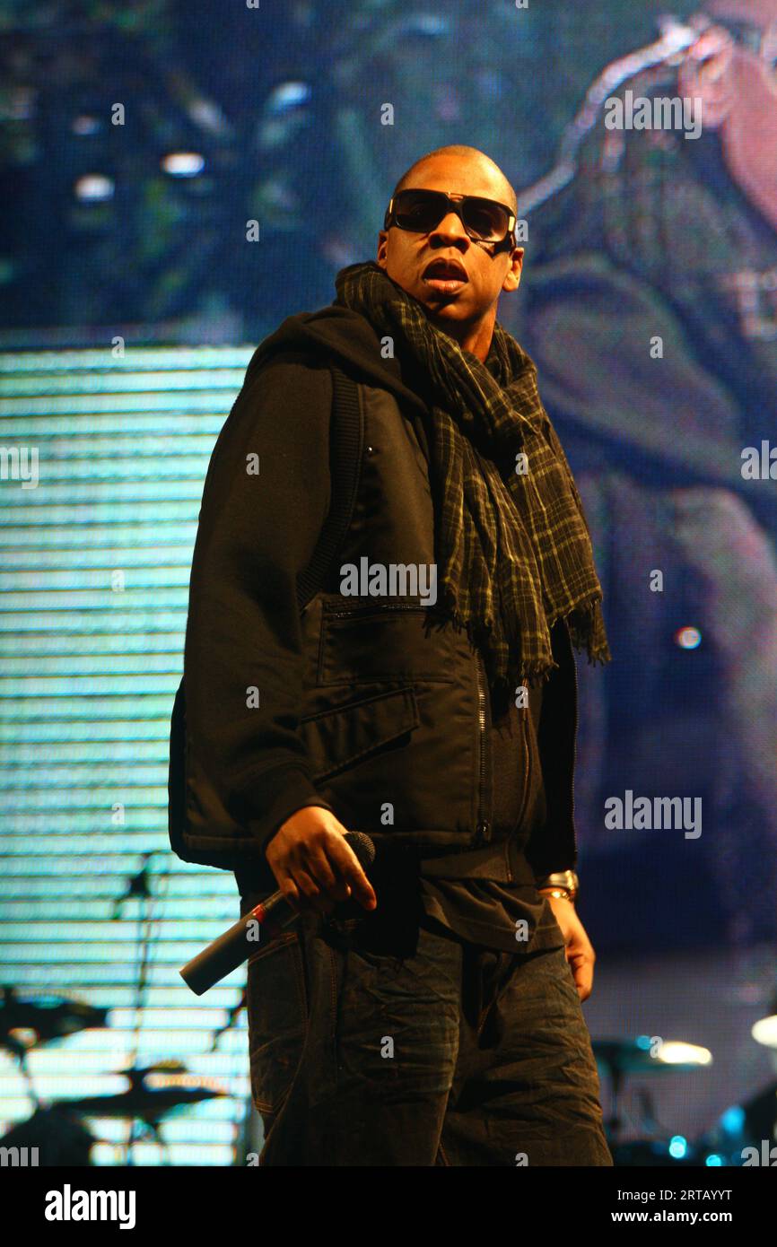 Jay z at glastonbury 2008 hires stock photography and images Alamy