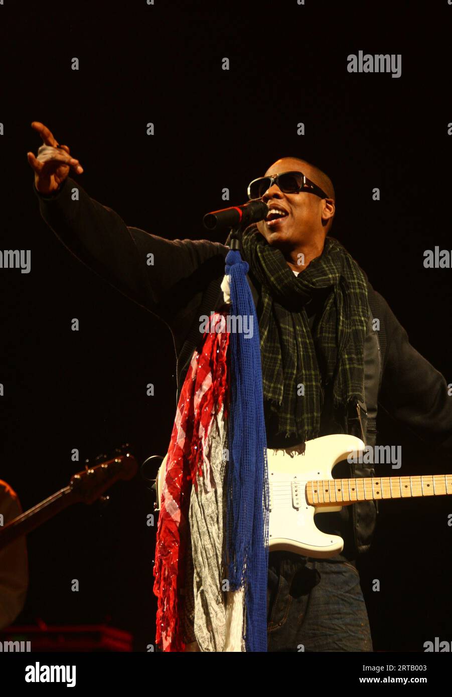 Jay z at glastonbury 2008 hires stock photography and images Alamy