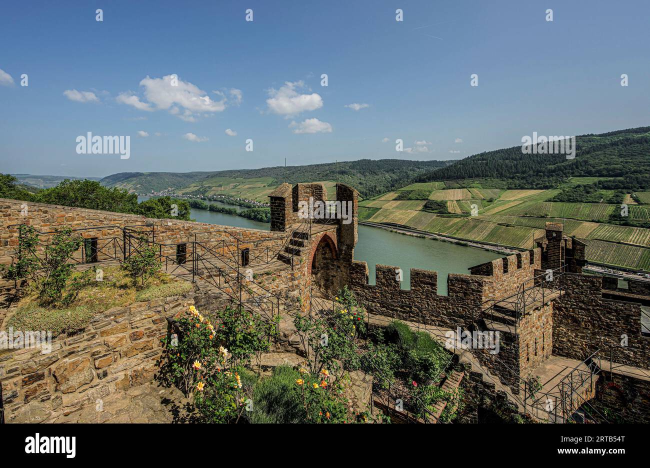 Sooneck Castle, view over the battlements of the shield wall into the ...