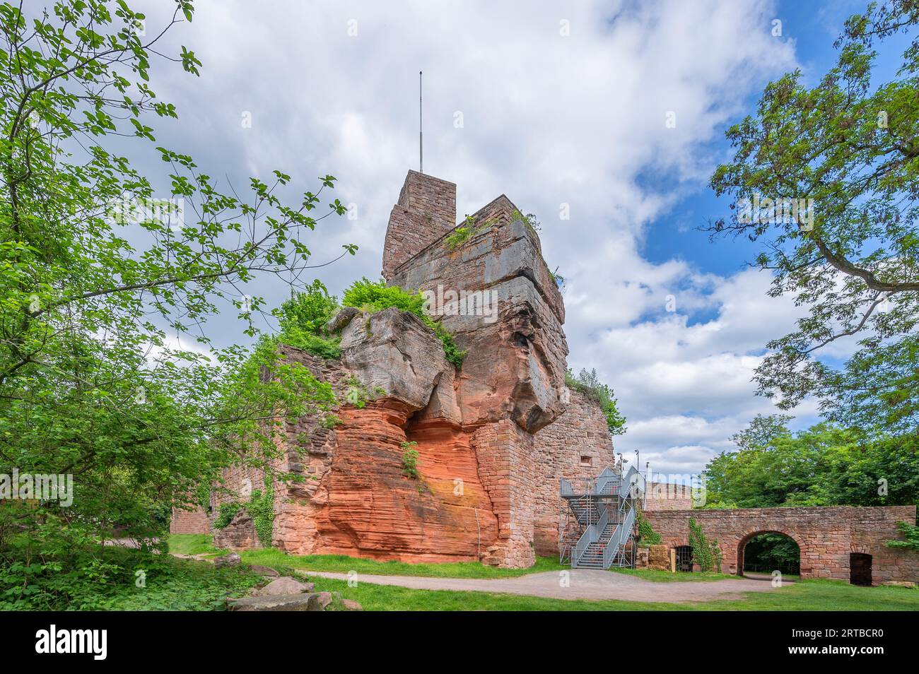 Castle ruins of Burg Nanstein, Landstuhl, Rhineland-Palatinate, Germany Stock Photo