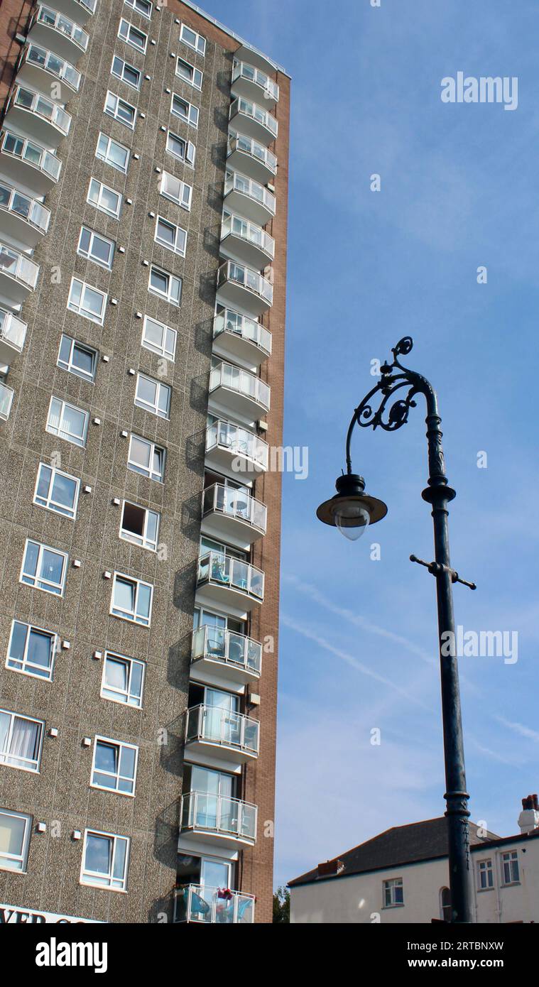 Southend on Sea - Old and New - Old fashioned street lighting next to modern residential accommodation Stock Photo