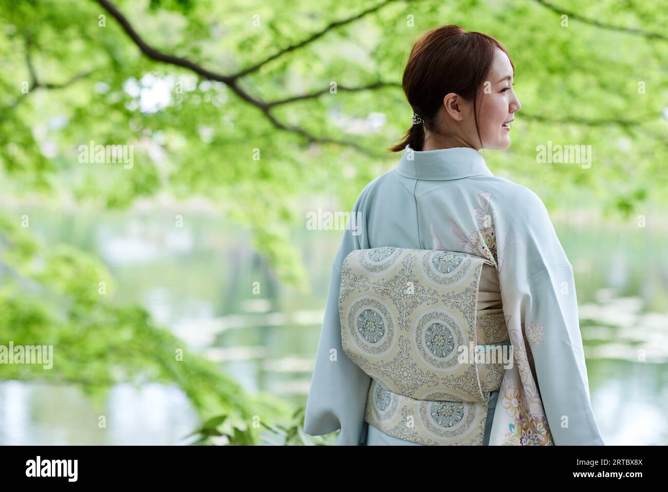 Japanese woman in a kimono Stock Photo