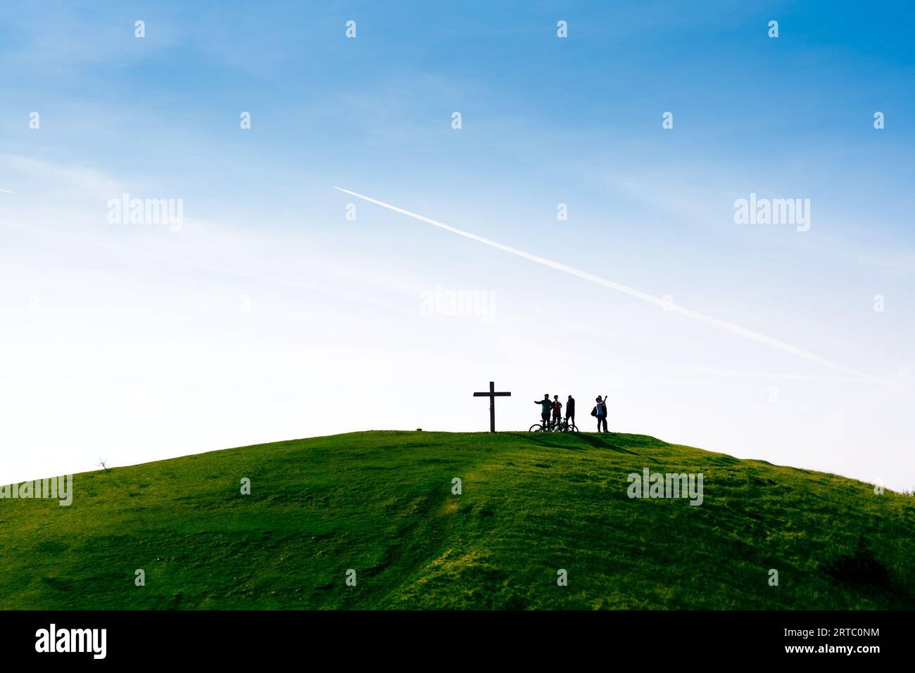 Cross on a green hill hi-res stock photography and images - Alamy