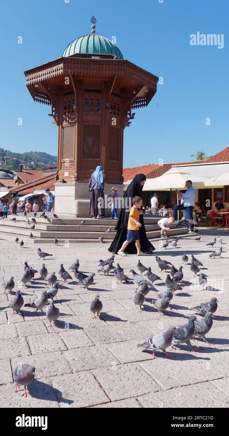 The Sebilj, an Ottoman-style wooden fountain in the Baščaršija neighbourhood in Sarajevo, Bosnia and Herzegovina, September 02, 2023 Stock Photo
