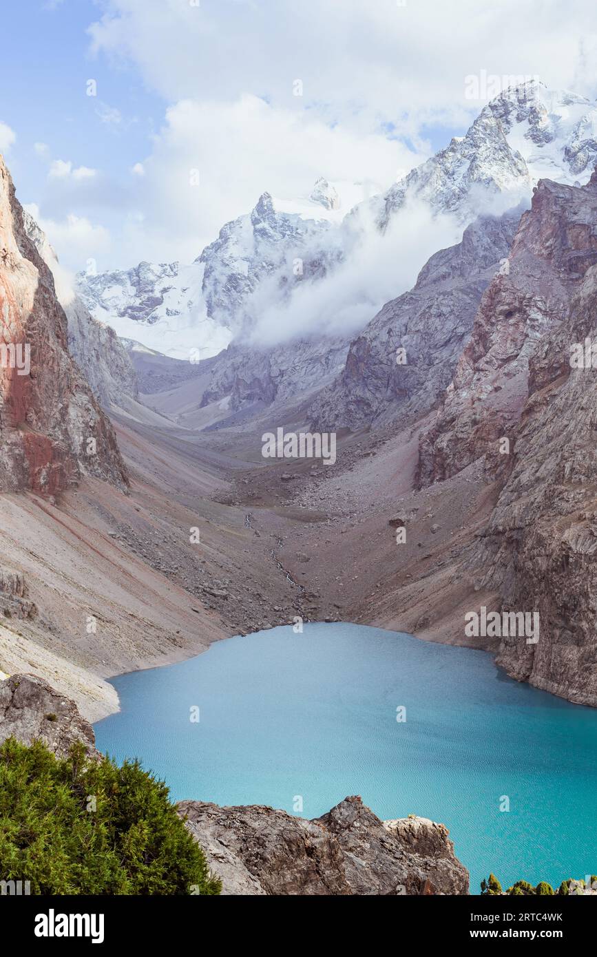 Beautiful lake azure water hi-res stock photography and images - Alamy