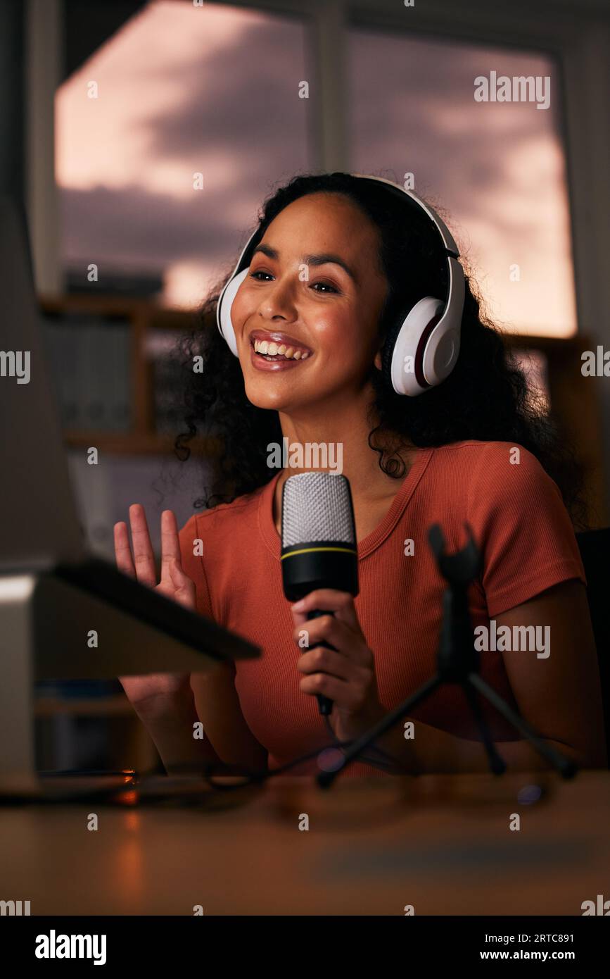 Woman, headphones and microphone, radio DJ or podcast with journalist and  live media broadcast at night. Happy, tech and multimedia, communication  and Stock Photo - Alamy