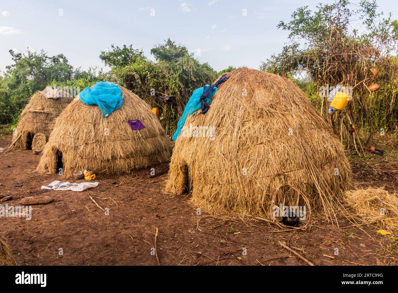 Huts in Mursi tribe village, Ethiopia Stock Photo - Alamy