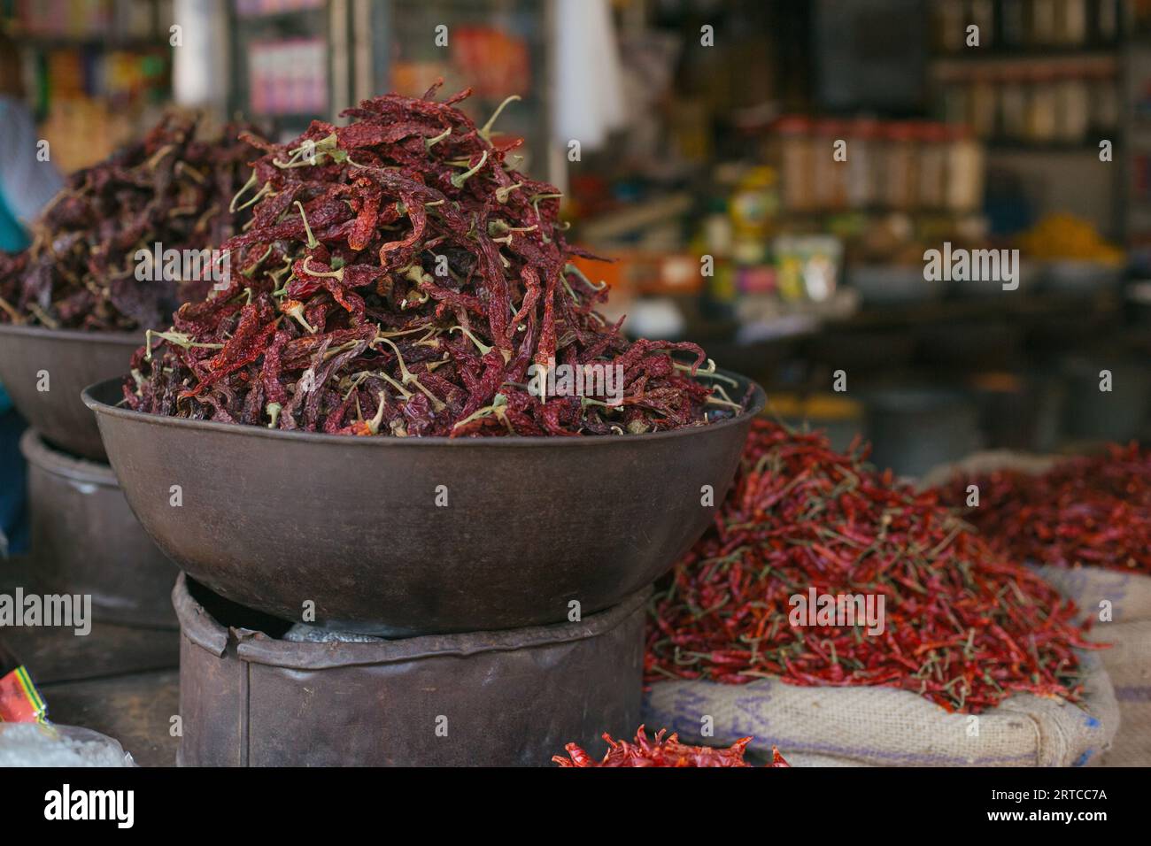 Red dried chillies detail hi-res stock photography and images - Alamy